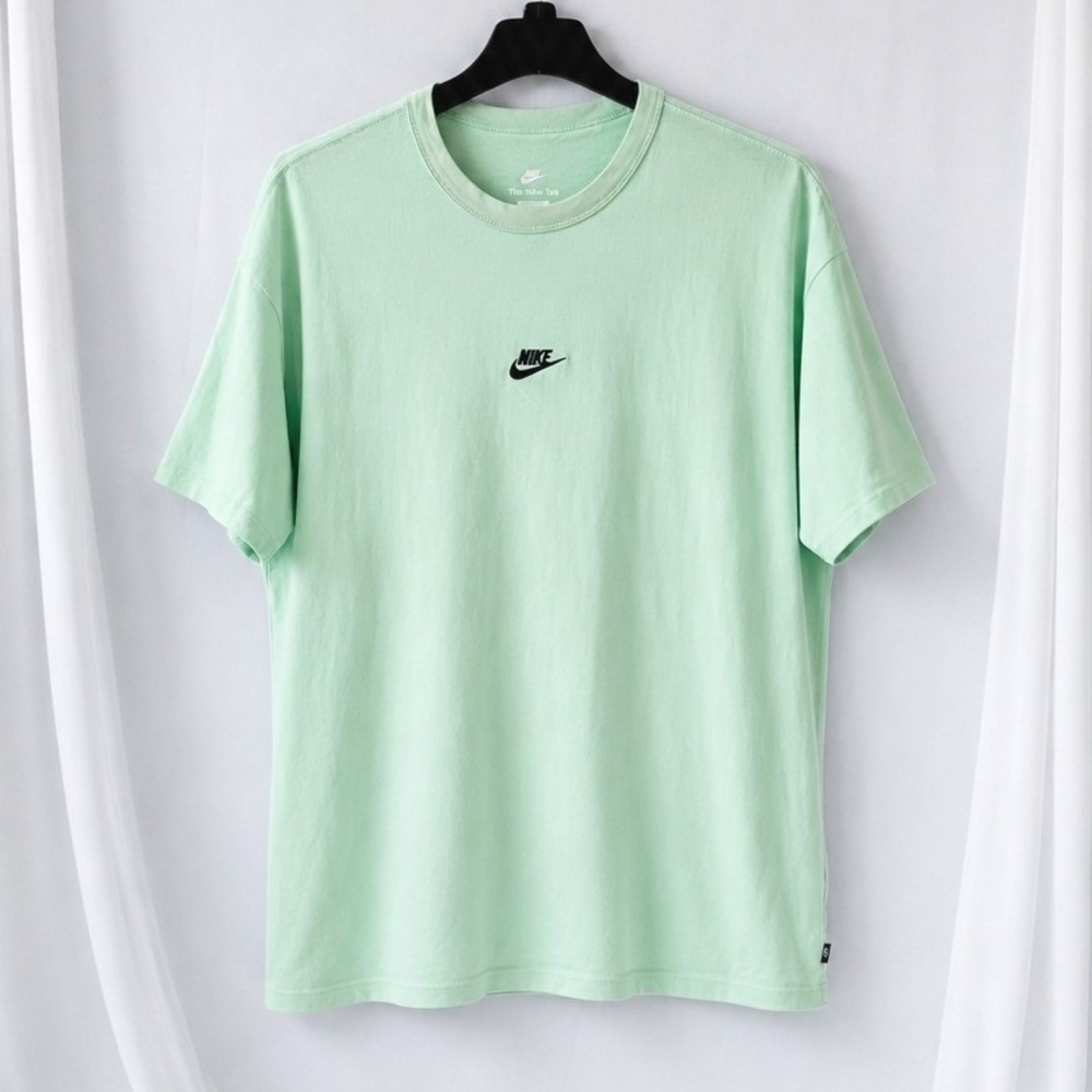 Nike Light Mint Green Short Sleeve Tee